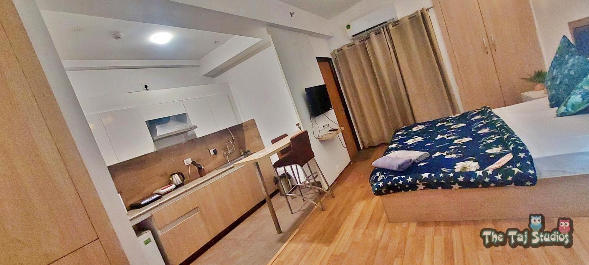 Top Luxury & Couple Friendly Stay Gp By Taj Suites & Studios #New Year Party & Stay Noida Exteriér fotografie