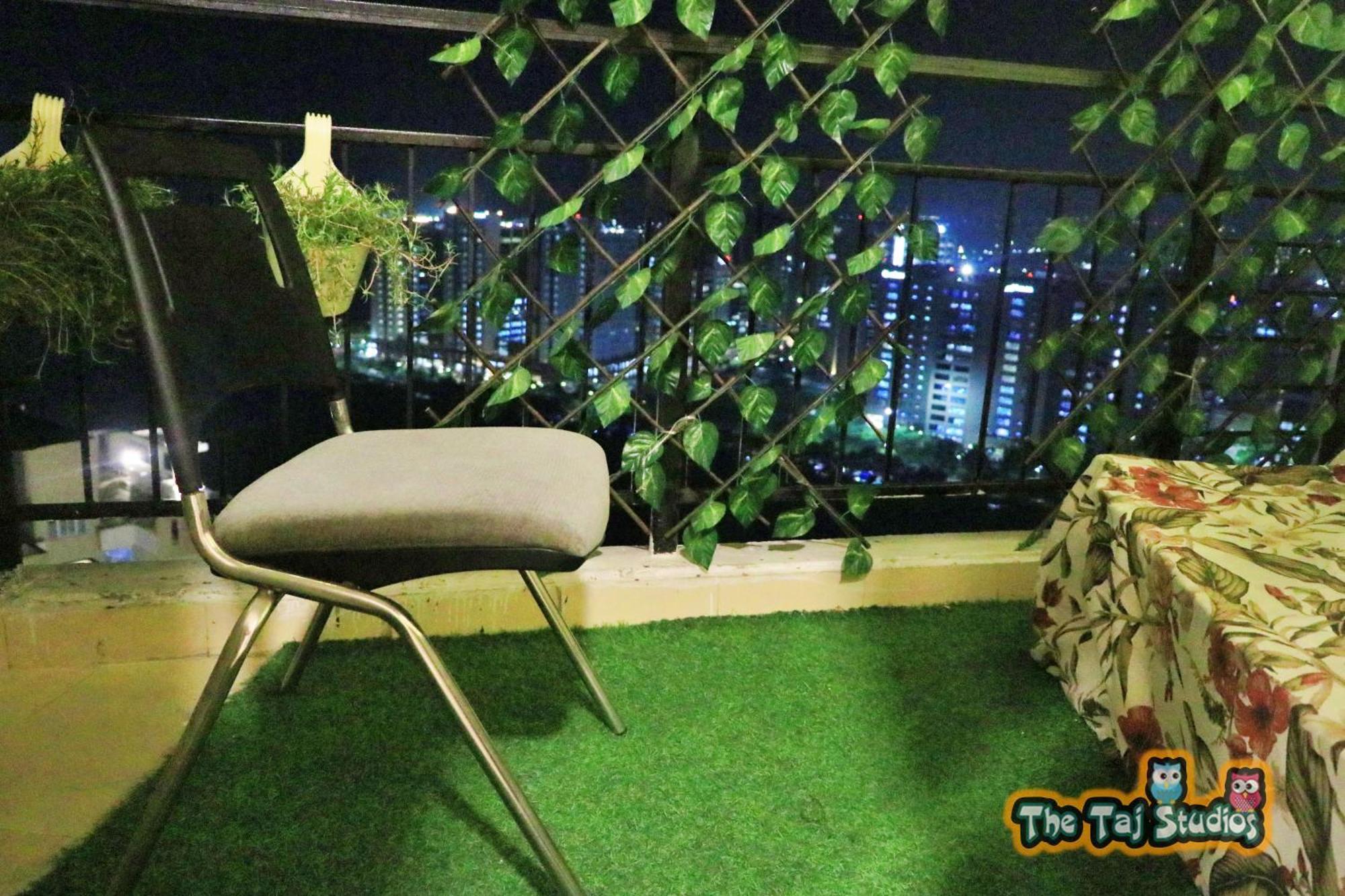 Top Luxury & Couple Friendly Stay Gp By Taj Suites & Studios #New Year Party & Stay Noida Exteriér fotografie
